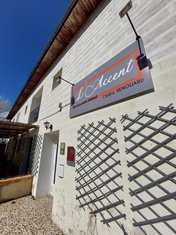 L'Accent - Hotel 2 Etoiles Et Restaurant - Logis Hotels Astaffort Exteriér fotografie